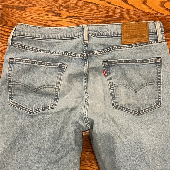 Levi's Men's Classic Light Blue Straight Jeans - Picture 4 of 4